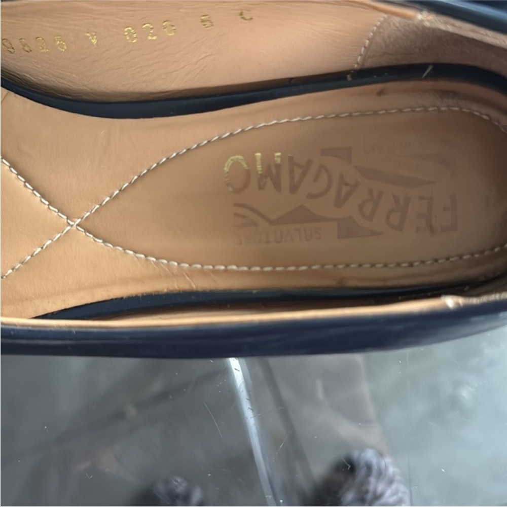 Salvatore Ferragamo Blue Patent Leather Flats with Bow - Picture 8 of 8